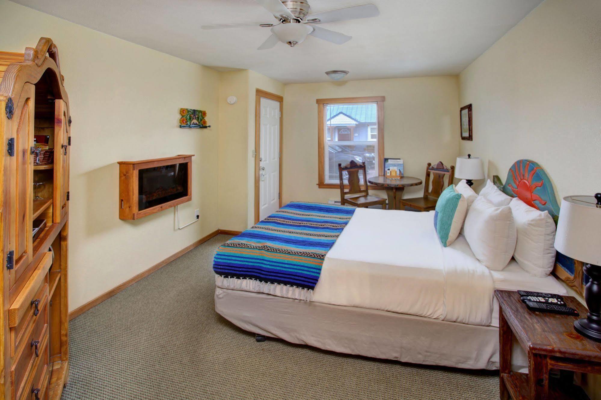 Blue Gull Inn Cannon Beach Exterior photo
