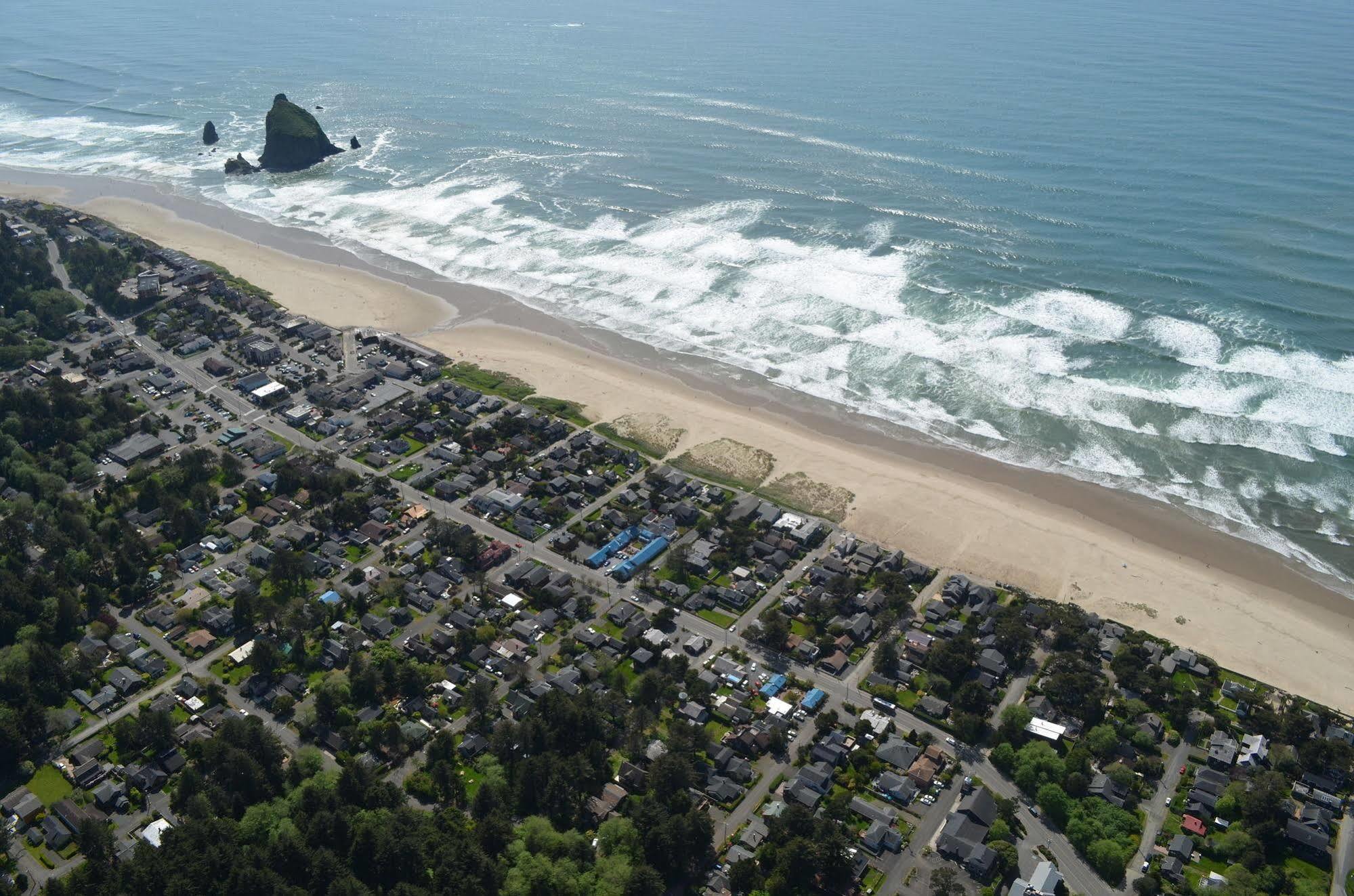 Blue Gull Inn Cannon Beach Exterior photo